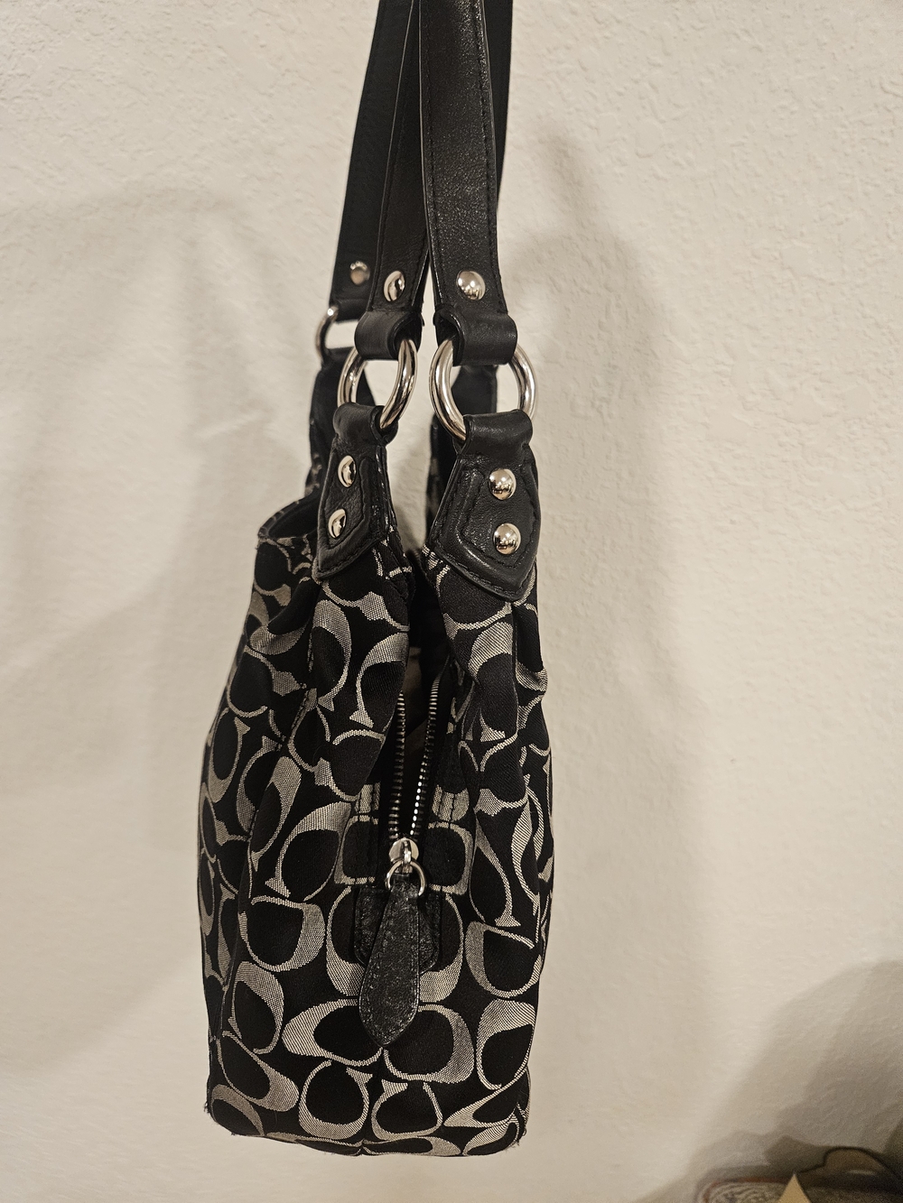 Coach Ashley Madison Shoulder Bag (F21881) - Picture 5 of 11